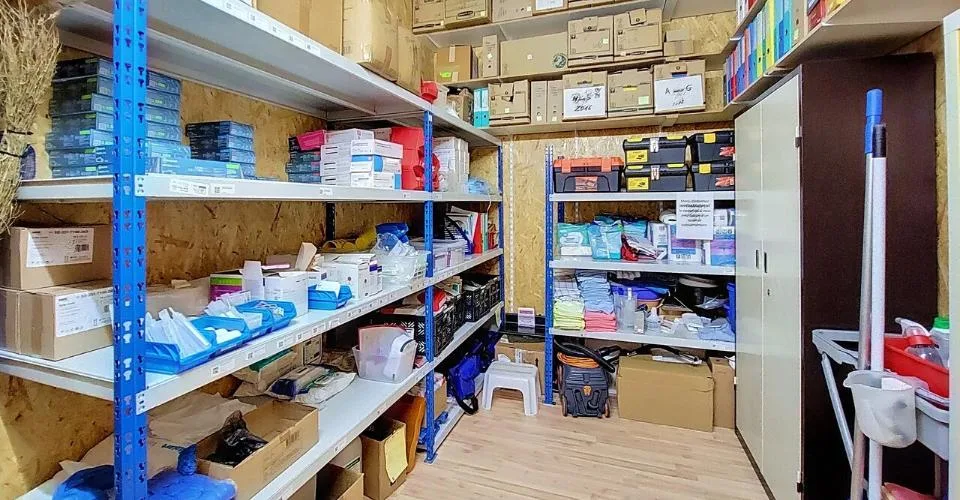 Locaux commerciaux - bureaux d'env. 220 m2 à Estavayer-le-Lac - FR