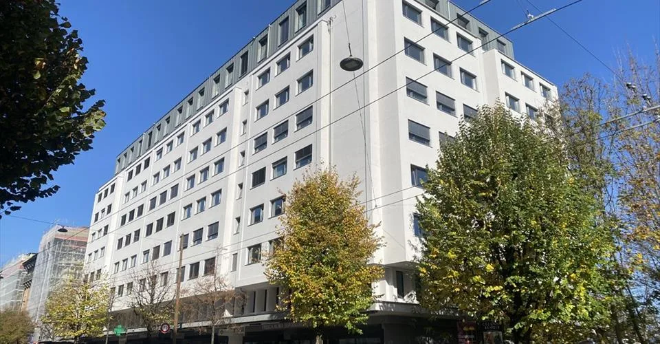 Grand bureau de 125m2 à louer situé au Boulevard de Pérolles 32