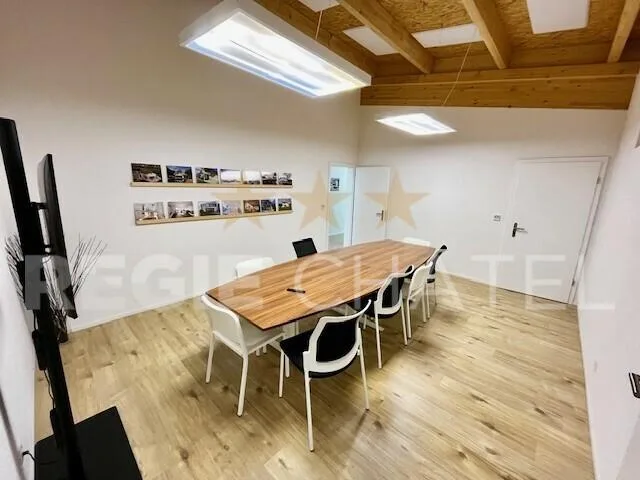 Spacieux open space à louer (2 bureaux)
