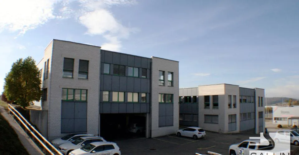 Lumineuse surface administrative open space d'env. 140 m²