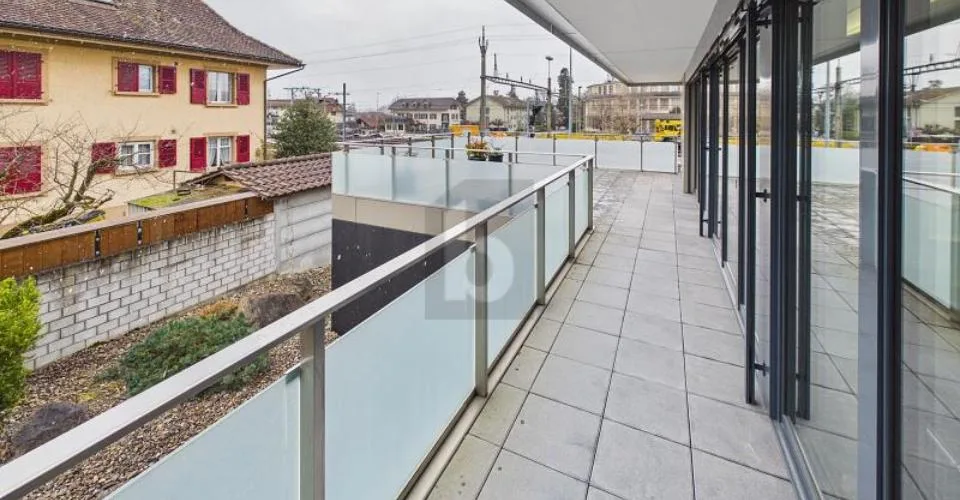 ZENTRAL , MODERN UND GROSSZÜGIG