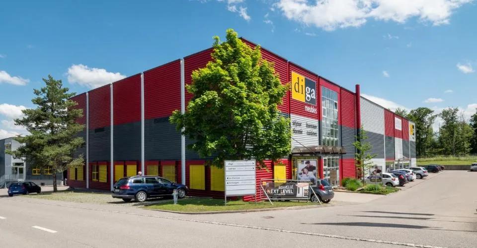 Surface commerciale ou administrative d'env. 195 m2