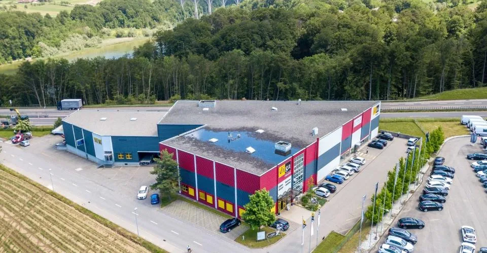 Surface commerciale ou administrative d'env. 195 m2