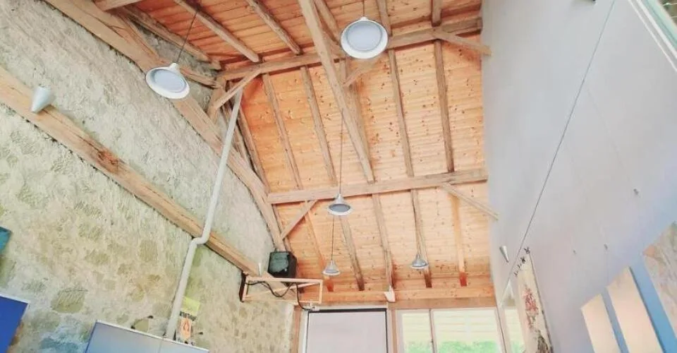 Bureaux atypiques avec cachet à louer – Bourguillon (Fribourg)