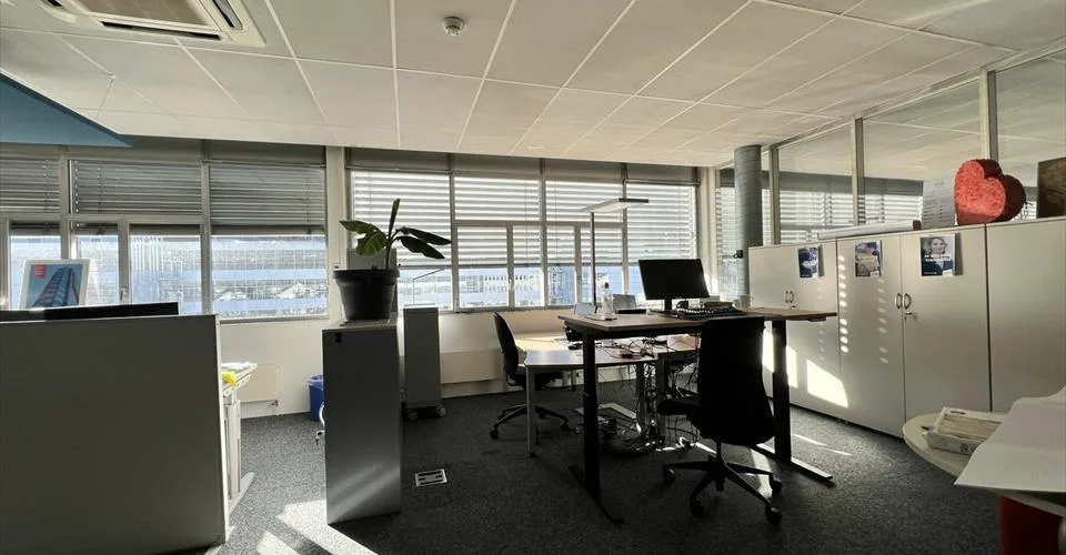Bureaux | 100m2 | bonnes possibilités d'accès
