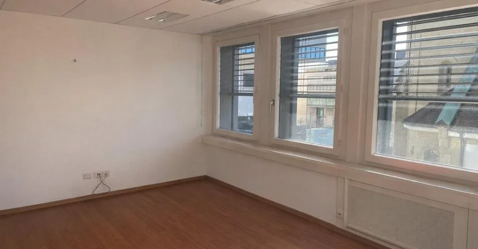 Bureau à louer en centre ville de Fribourg !