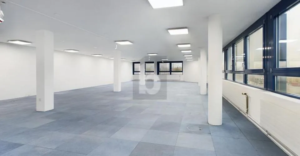 VON EINZEL- BIS GROSSRAUMBÜRO (200-400-800 M2)