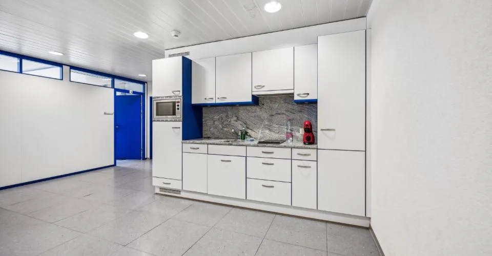 Espace de bureau spacieux dans un emplacement central