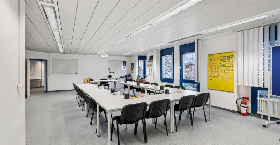 Charmant bureau aux dimensions optimales