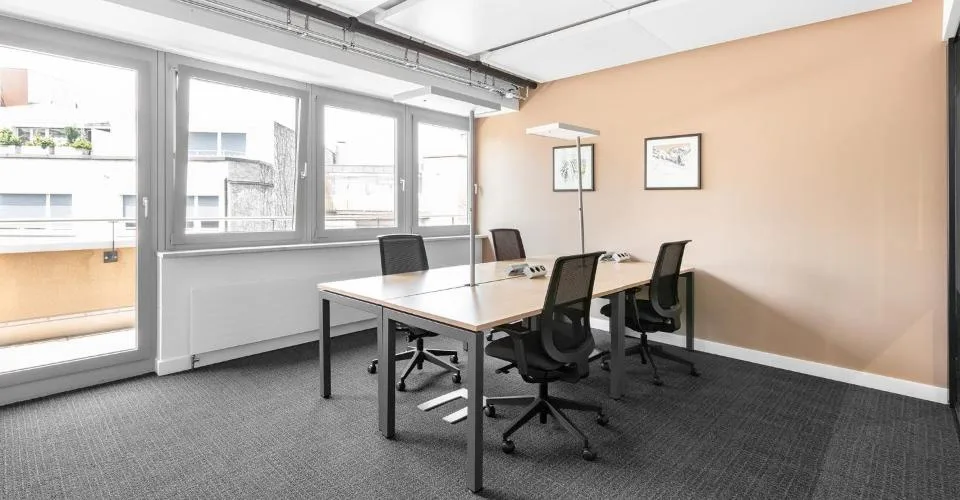 Privater Büroraum für 3 in Regus Heuwaage
