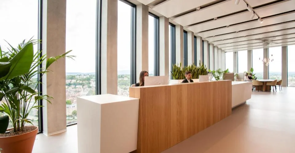 Büroräume für 10 in Spaces Grosspeter Tower