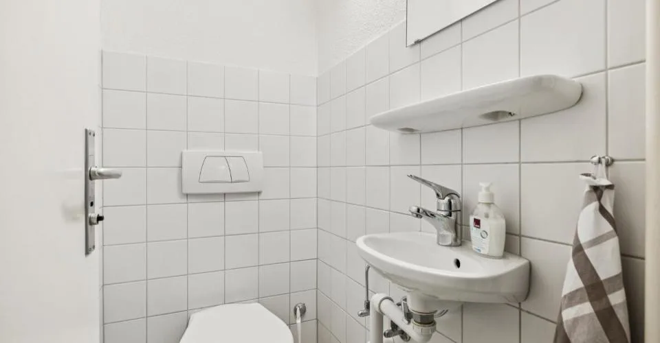Cabinet, thérapie ou bureau dans le quartier branché de Gundeldingen, à Bâle – 187 m²