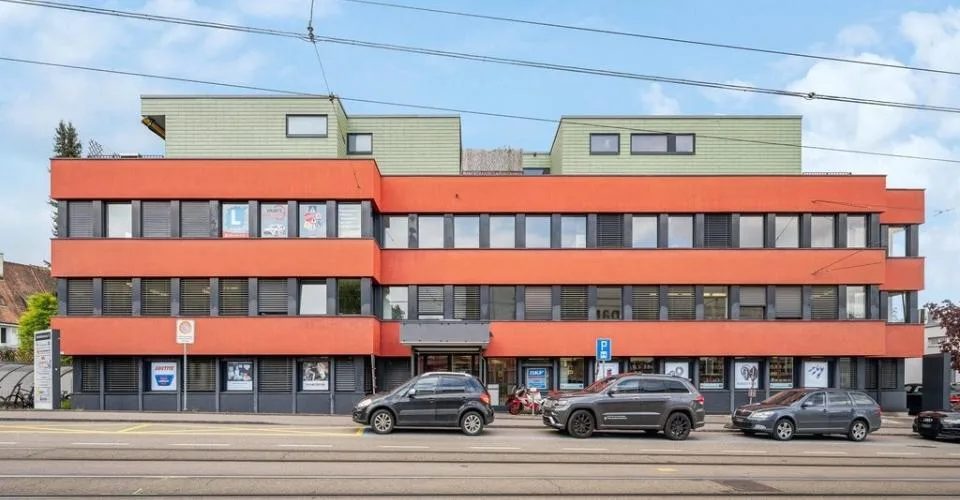 Espaces de bureaux lumineux idéalement situés à Birsfelden