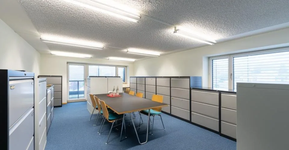 Petit espace de bureau au centre d'Oberwil