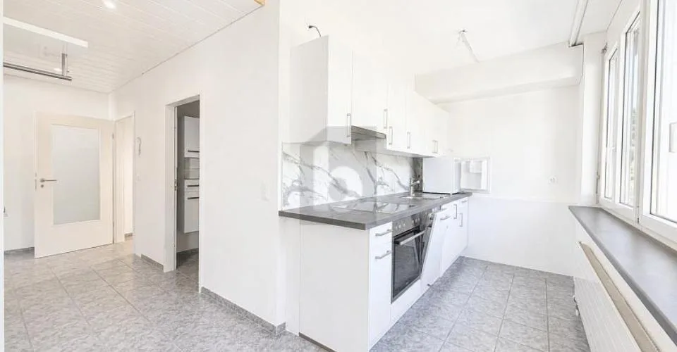 VIELFÄLTIG NUTZBAR MIT KÜCHE UND BADEZIMMER