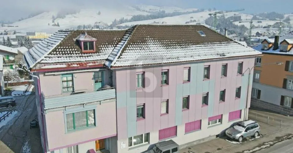 ARBEITSFLÄCHE AN ZENTRALER LAGE