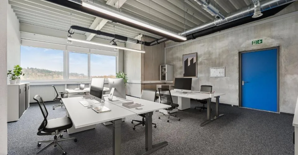 Espace de bureau lumineux et moderne à louer à Unterentfelden