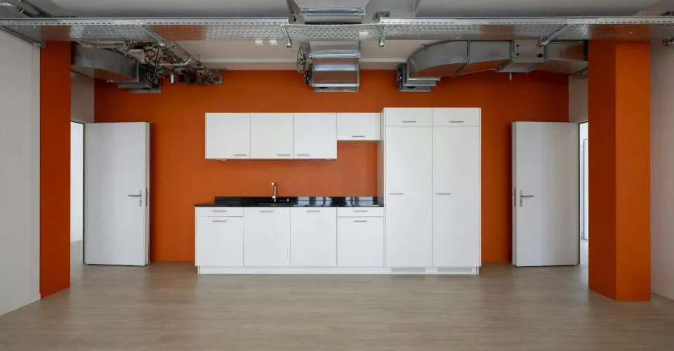 Espace de bureaux haut de gamme de 300 m2 ou 600 m2 avec vue - moderne, climatisé, durable