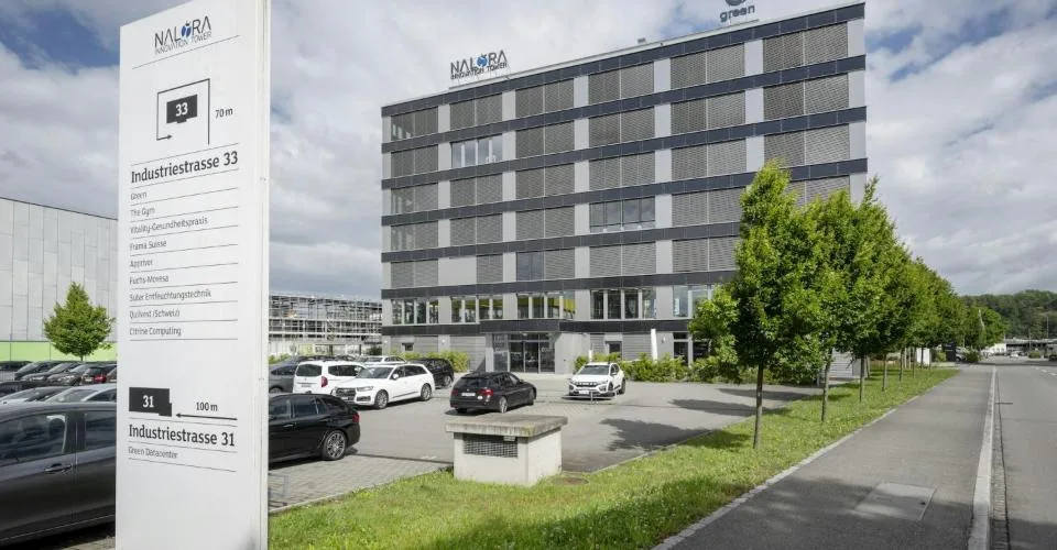 Espace de bureaux haut de gamme de 300 m2 ou 600 m2 avec vue - moderne, climatisé, durable