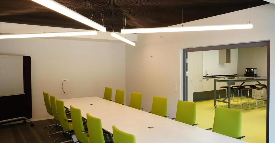 Votre nouvel emplacement d'entreprise vous attend!