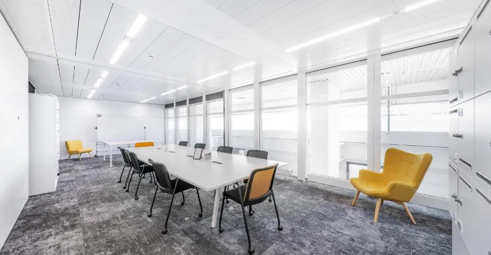Espaces de travail Konnex ! Bureaux meublés et flexibles au cœur de Baden