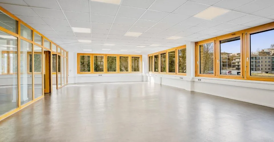 Bureau lumineux - locaux d'exercice