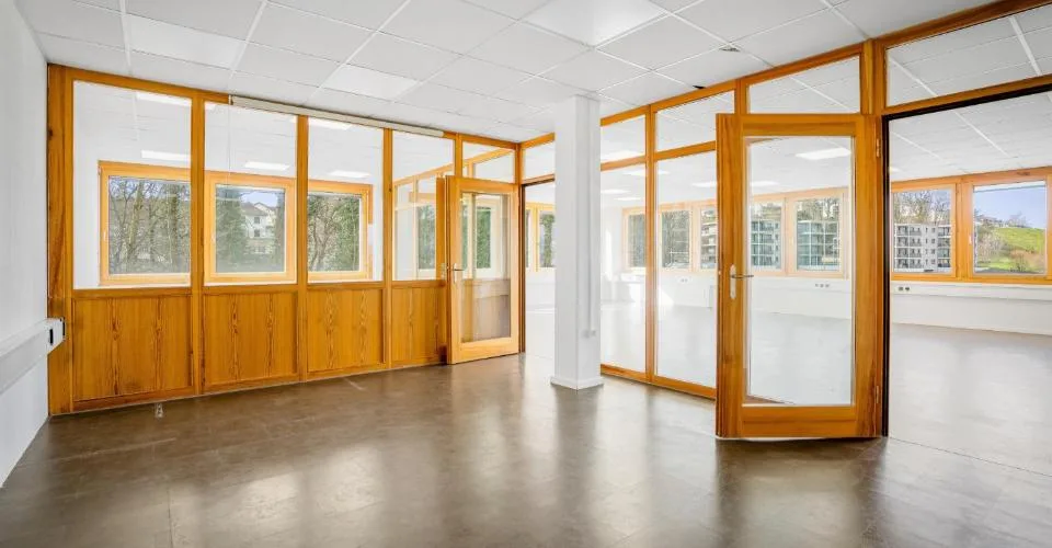 Bureau lumineux - locaux d'exercice