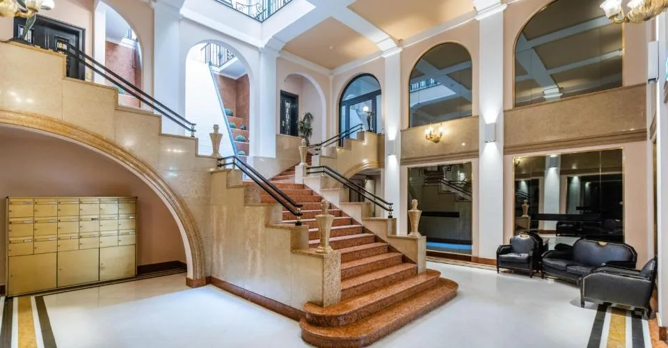 Ufficio di charme appena rinnovato al Palazzo Gargantini