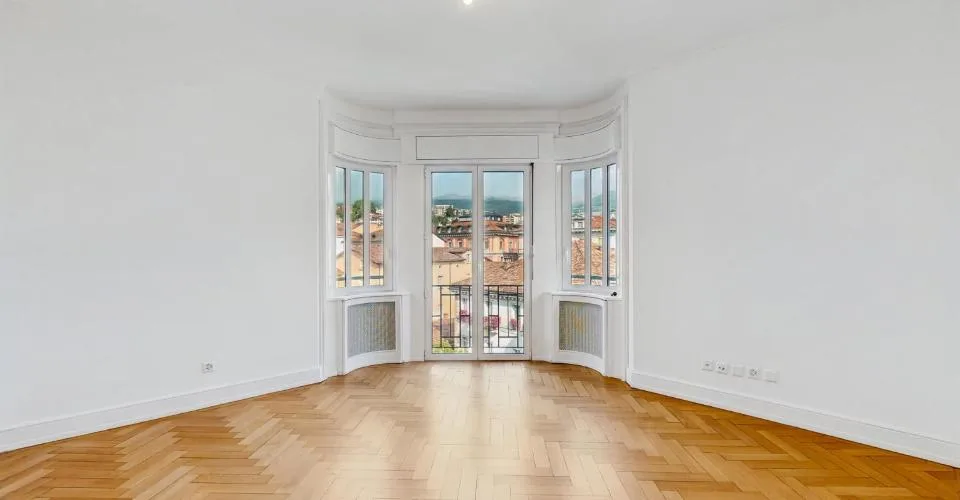 Ufficio di charme appena rinnovato al Palazzo Gargantini
