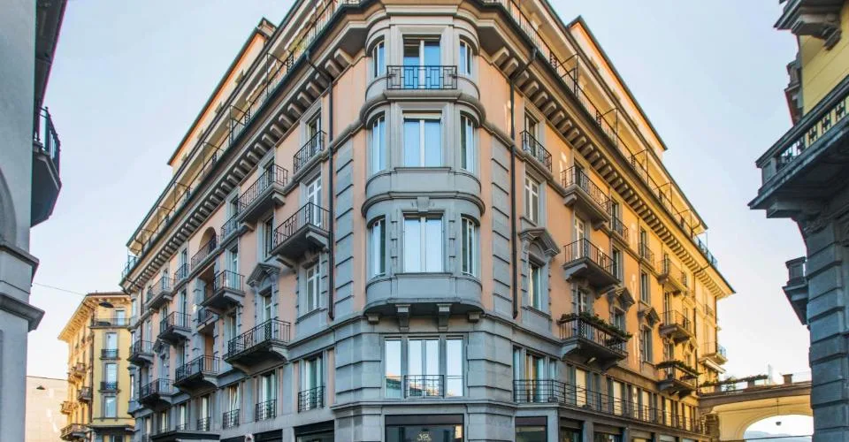 Ufficio di charme appena rinnovato al Palazzo Gargantini