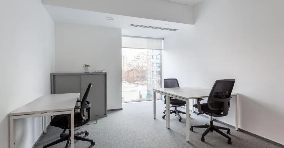 Bureau sur mesure pour 3 à Spaces Cocoon Bussigny