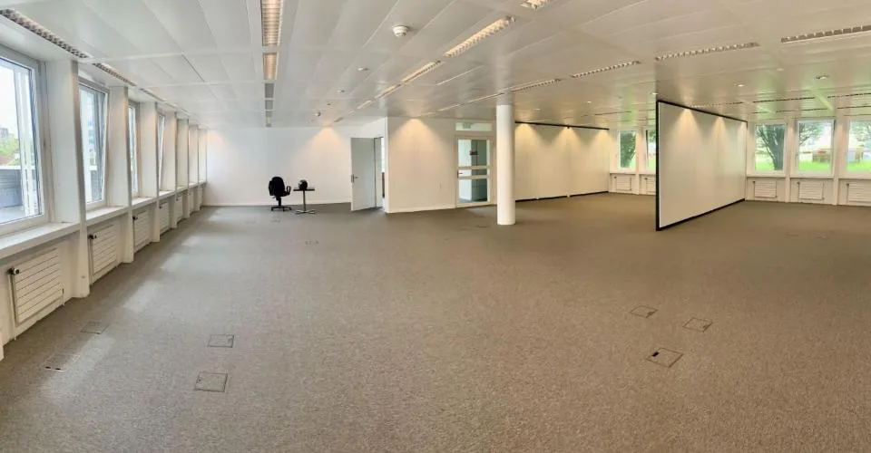 Derniers bureaux disponibles - Locaux de 111, 185 et 210 m² à Renens