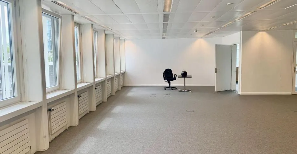 Derniers bureaux disponibles - Locaux de 111, 185 et 210 m² à Renens