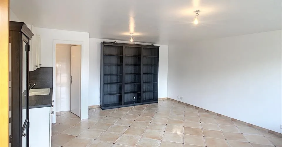 Au coeur de la bourgade d'Oron-la-Ville Joli bureau