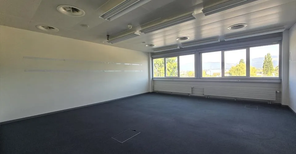 Bureau de 276m2 - Proximité autoroute-gare - Yverdon-les-Bains
