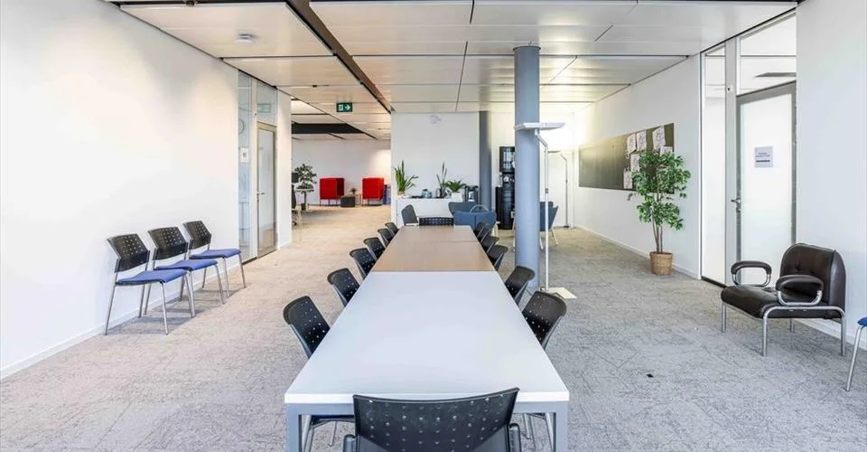 Bureaux de standing sur un campus high-tech