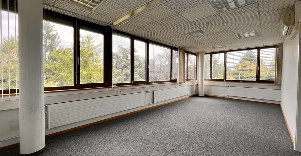 Surface de 605 m2 -Bail Flexible