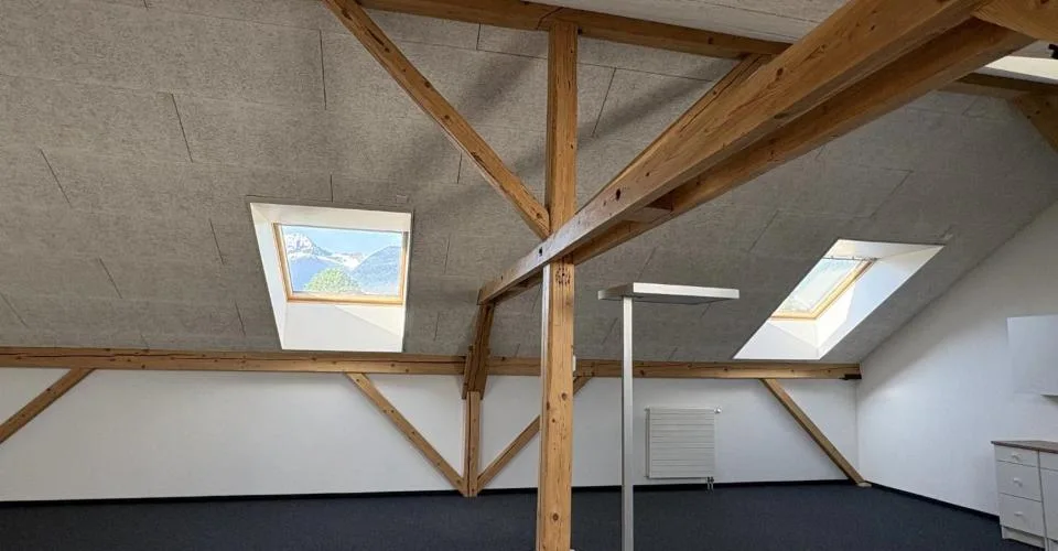 Belle surface commerciale de 106 m2 en duplex dans l'ancien arsenal à