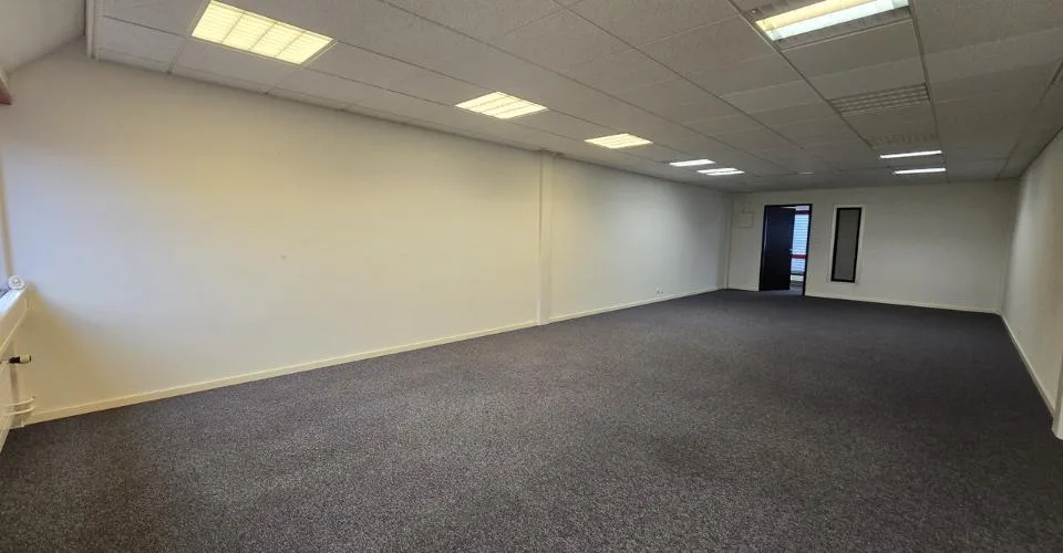 Bureau de 57m²- Idéalement placé à Gland