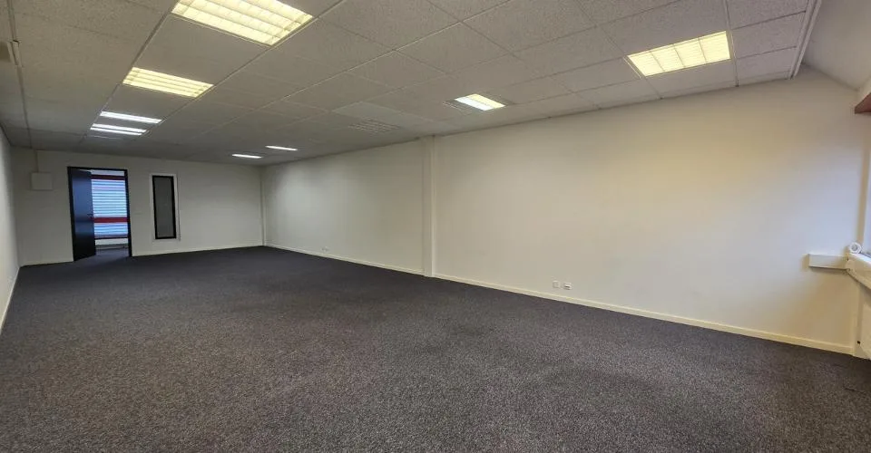 Bureau de 57m²- Idéalement placé à Gland