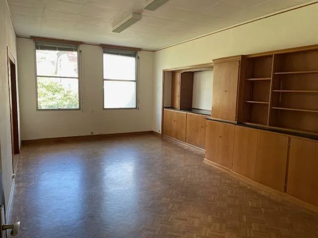 Administratif-Bureau 45 m2 à Orbe