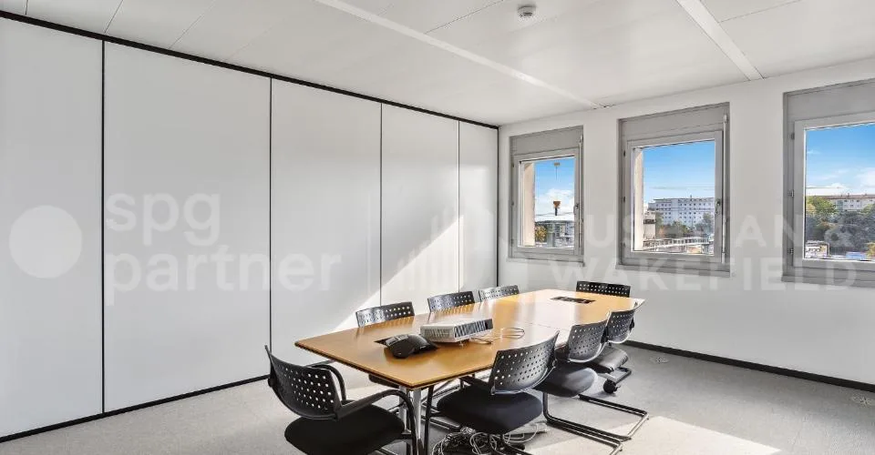 VIADUC 1 Bureaux modulables et entièrement équipés au centre de Malley-Gare