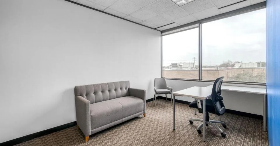 Bureau privé pour 5 à Regus iLife City