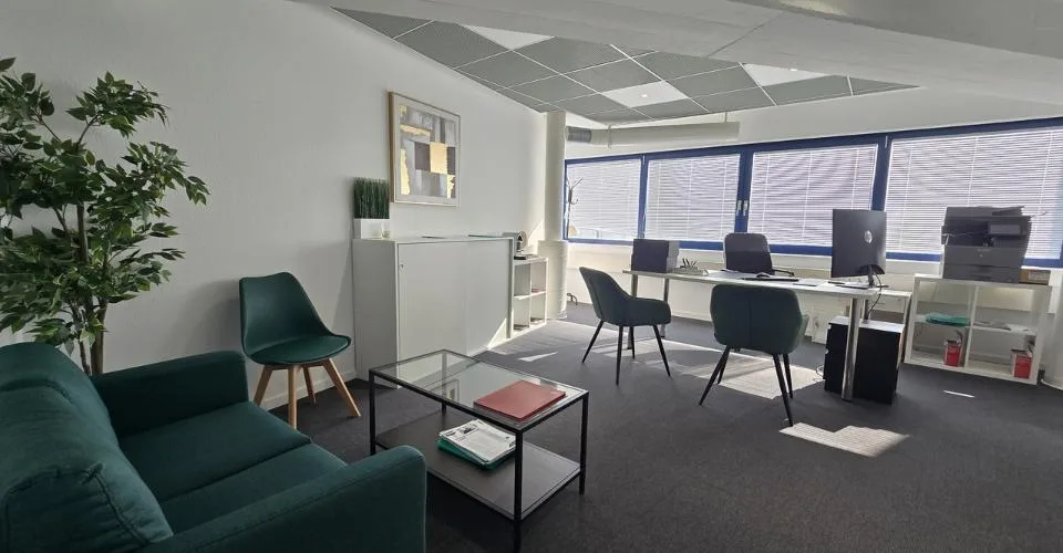 Situation optimale - Bureau Plug-and-Play de 271m2