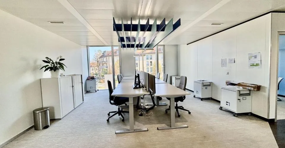 Grand plateau de bureaux de 850 m2 divisibles 450 m2 Gare CFF Morges !