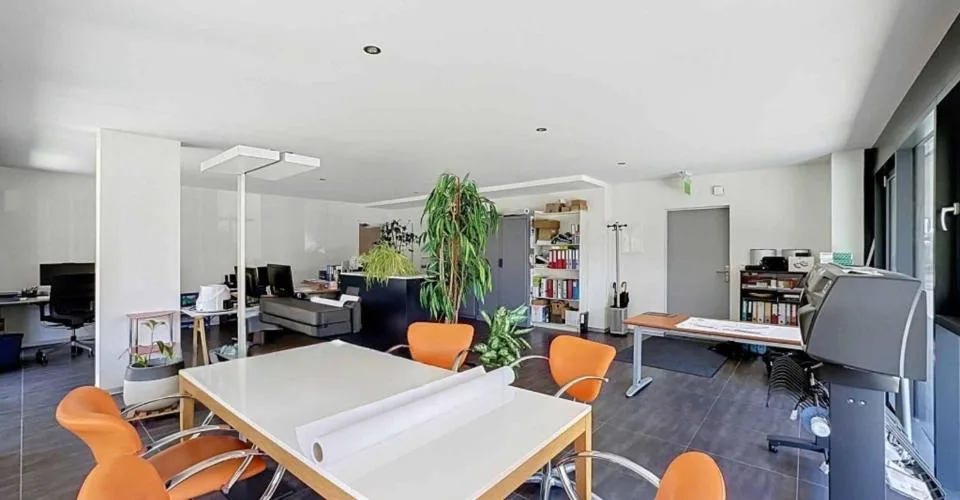 Local commercial de 108 m² à louer – Payerne