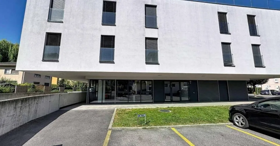 Local commercial de 108 m² à louer – Payerne