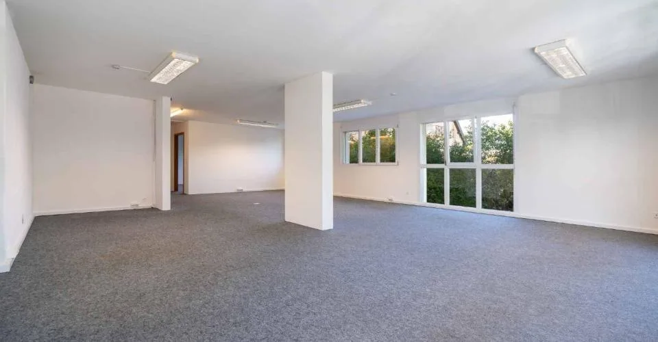 Spacieuse surface commerciale au Mont-sur-Lausanne de 115 m2