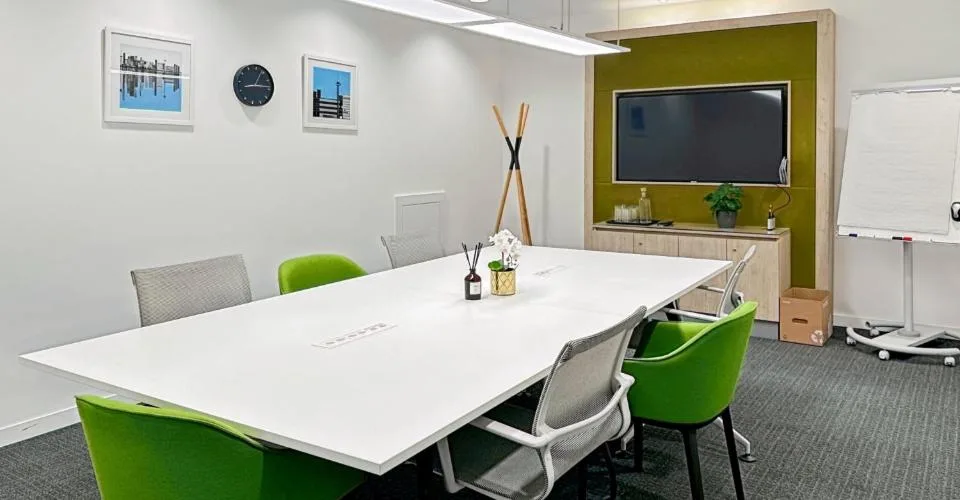 Bureau privé pour 10 à Regus Main Station