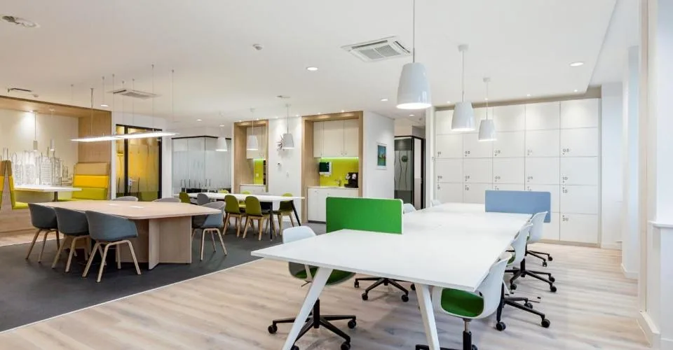 Bureau privé pour 10 à Regus Main Station